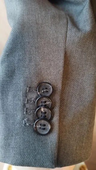 Traje gris hombre completo