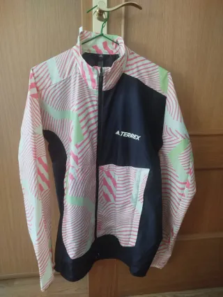 Chaqueta Adidas Negra Multicolor