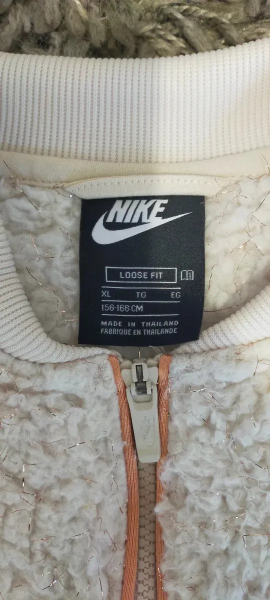 Polar Nike niña rosa y blanco