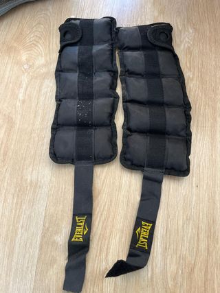 Guantes Boxeo Everlast + Vendas Rojas y Amarillas