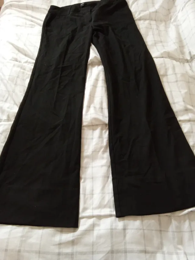 Pantalón campana negro mujer
