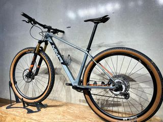 MMR Rakish 00 2022 / Talla M / 29"