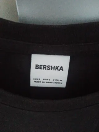 Camiseta Bershka Negra Básica Talla S