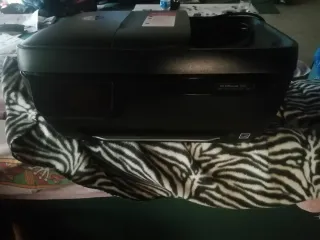 Impresora Escáner HP DeskJet 3833