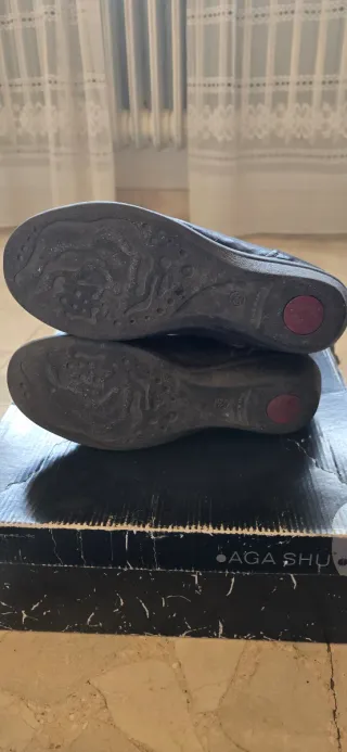 Botas de piel marrones con cuña