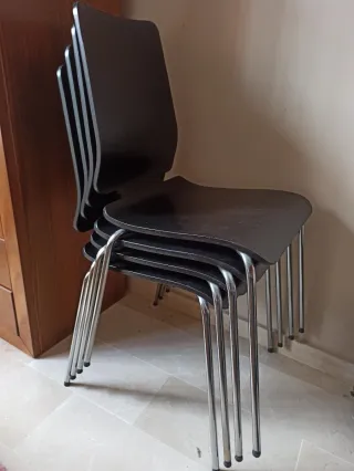 Juego de mesa comedor y 4 sillas