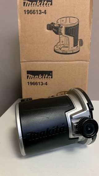 Base Recta Makita RT0700C