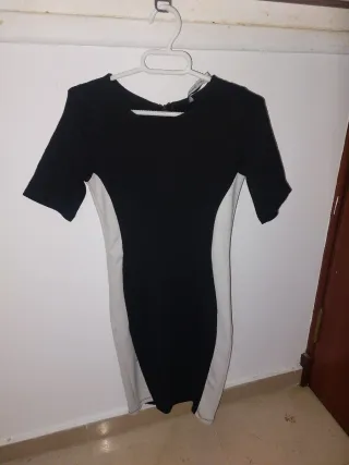 Vestido negro y blanco