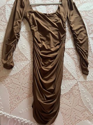 Vestido marrón manga larga
