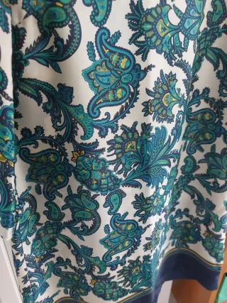 Vestido estampado floral entretiempo