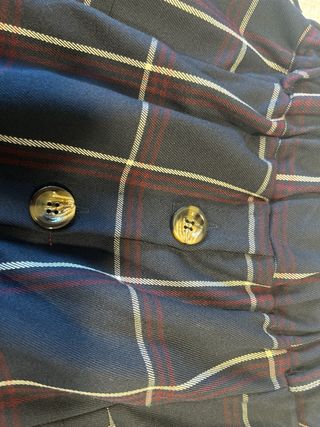 Falda midi cuadros azul y rojo