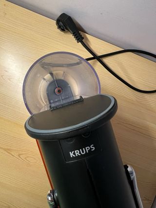 Cafetera Nespresso Krups Naranja