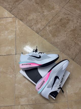 Nike ZoomX Vaporfly Next% 4