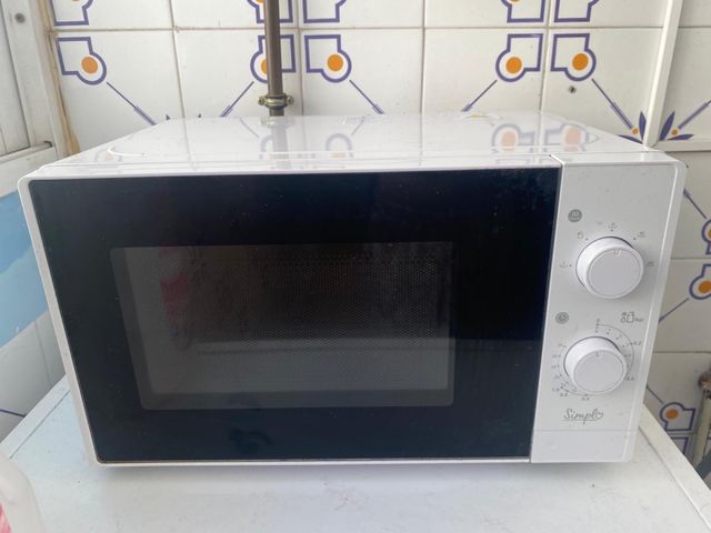 Microondas blanco Simple URGENTE!!!