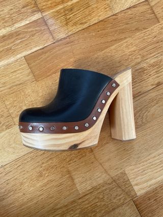 Zuecos tacón Zara negros