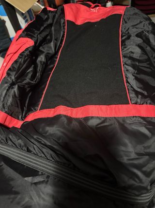 Abrigo para la nieve con capucha usada 2 veces