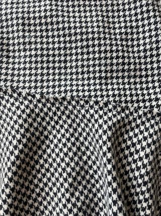 Falda Zara cuadros blanco y negro