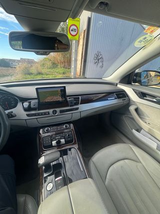 Audi A8 2012