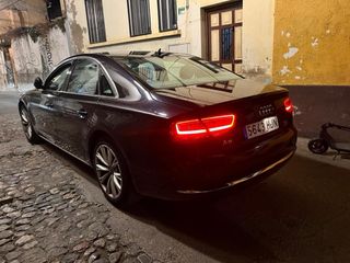 Audi A8 2012