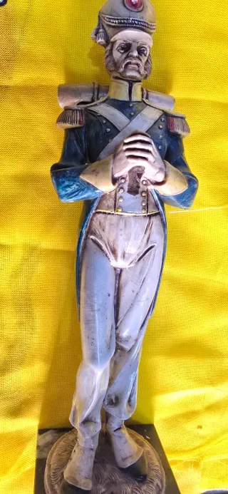 Figura militar antigua