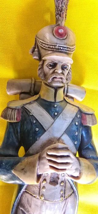 Figura militar antigua