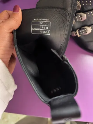 Botines IKKS negros con tachuelas