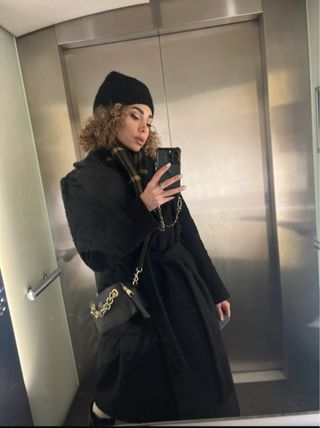 Abrigo H&M Negro Oversize Texturizado