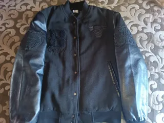 Cazadora NBA Chicago Bulls Negra