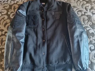 Cazadora NBA Chicago Bulls Negra