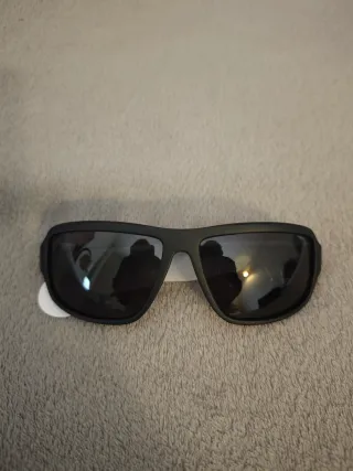 Gafas de sol polarizadas Hawkers negras