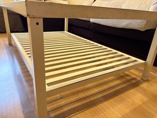 Mesa de centro de forja y cristal beige