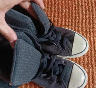 Zapatillas Converse All Star grises y negras