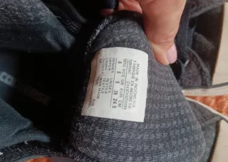 Zapatillas Converse All Star grises y negras