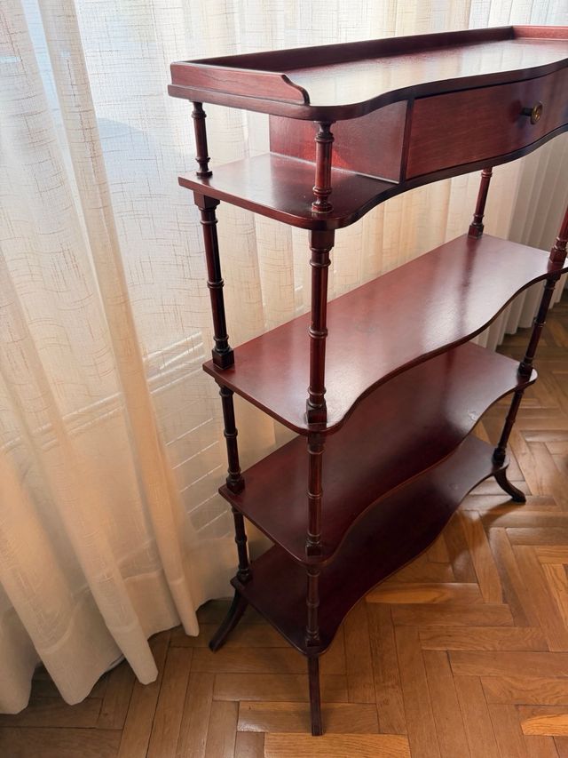 Mueble aparador de madera