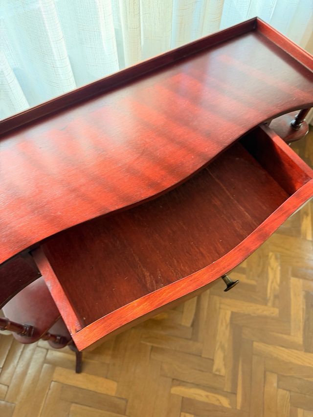 Mueble aparador de madera