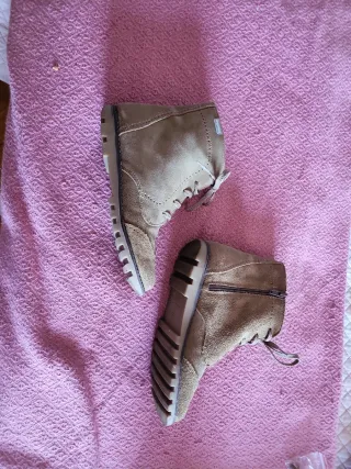 Botines de serraje beige/marrón