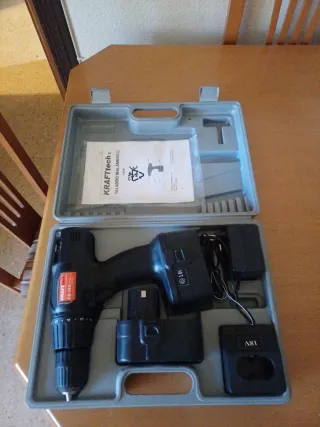 Taladro a batería Kraft Tech CD-183