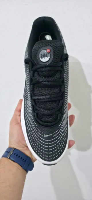 Nike Air Max DN Negro Blanco