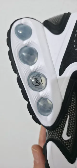 Nike Air Max DN Negro Blanco