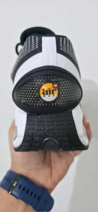 Nike Air Max DN Negro Blanco