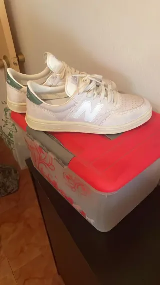 Zapatillas New Balance Blancas y Verdes