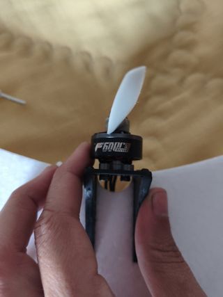 Avión rc ala volante