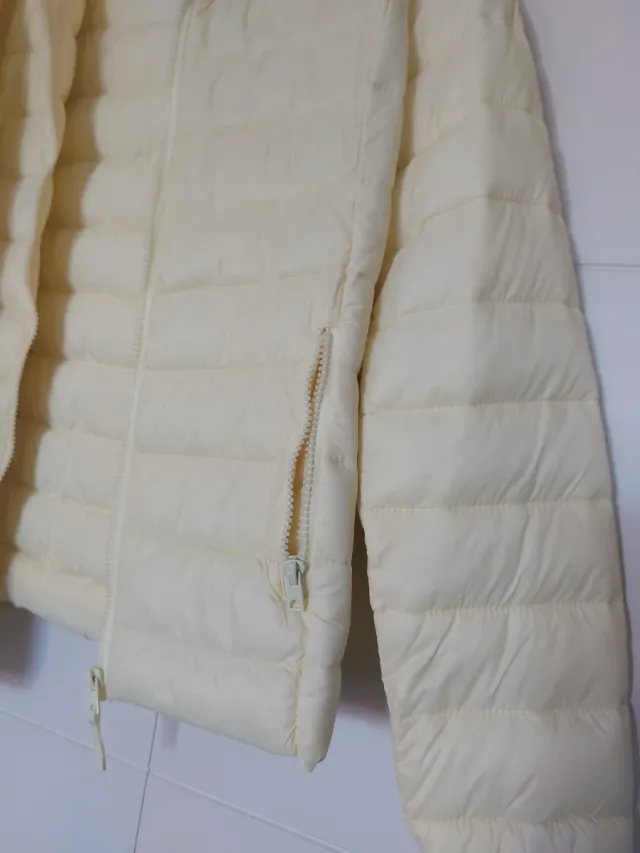 Abrigo amarillo talla S nuevo