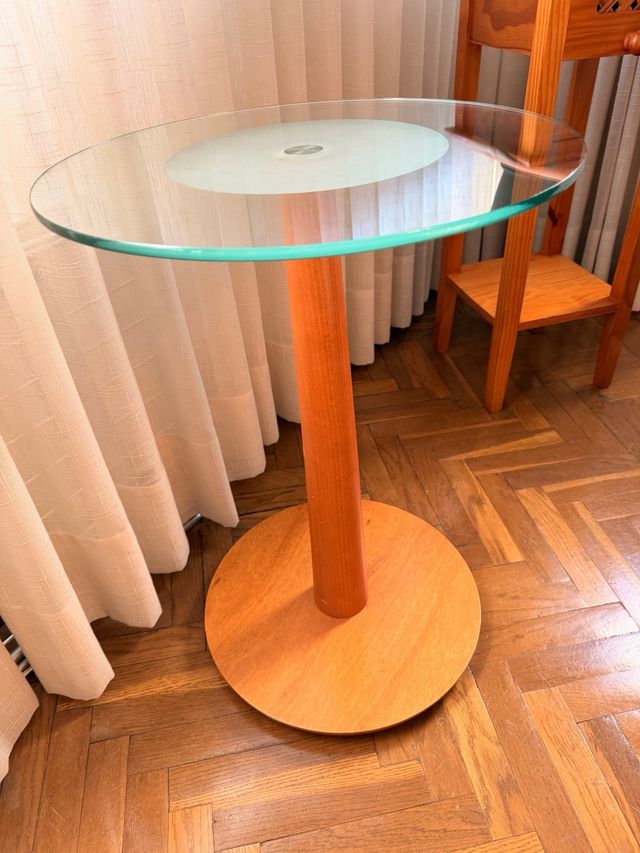 Mesa auxiliar cristal y madera