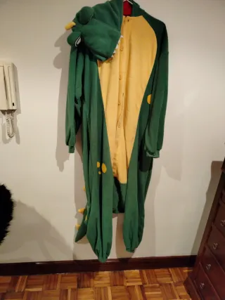 Pijama de dinosaurio talla única