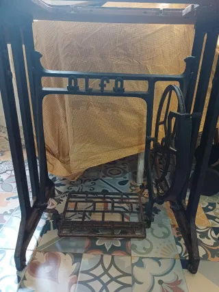 Mueble Máquina Coser Antigua + Lavamanos Cerámica