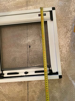 Ventana Mosquitera Blanca