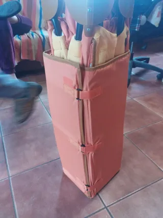 Cuna de viaje y colchón