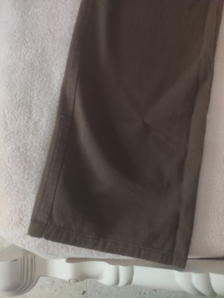 Pantalón cargo recto marrón