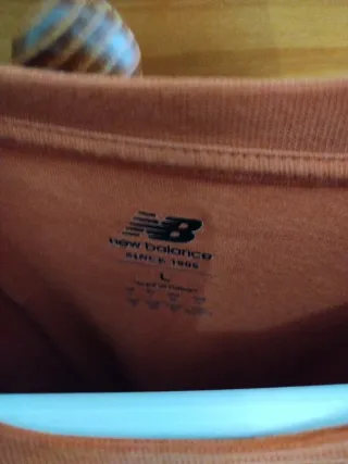 Camiseta New Balance Naranja